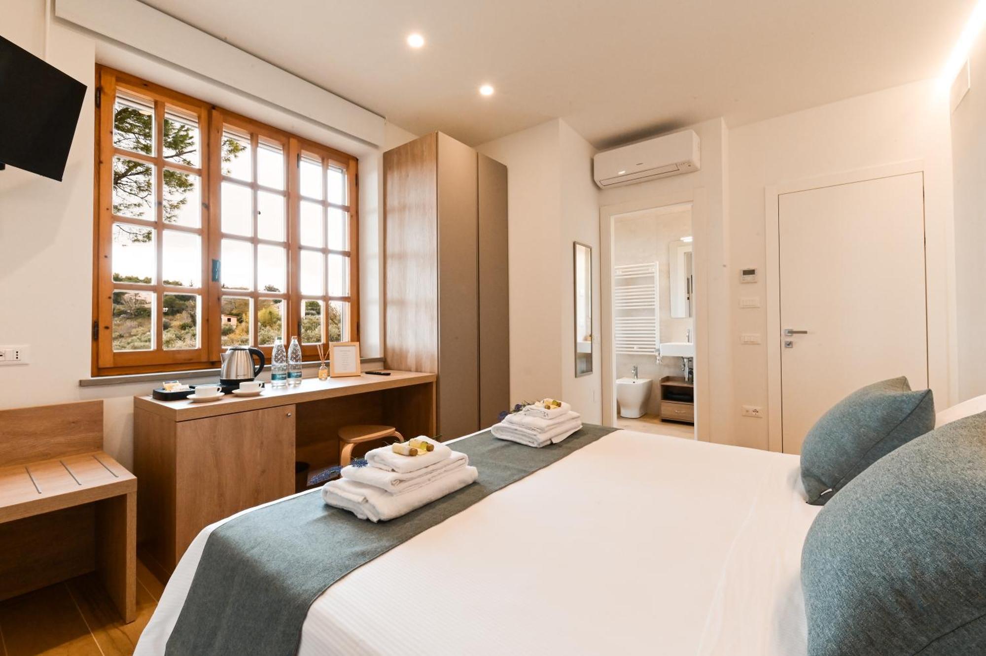 Villa Lucilla - B&B Rooms And Pool Potenza Picena Bagian luar foto